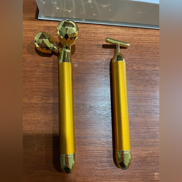 Dangshan Face Firming Lift Massager 2 Piece - Picture 4 of 7